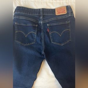 Levi’s 711 Skinny jeans